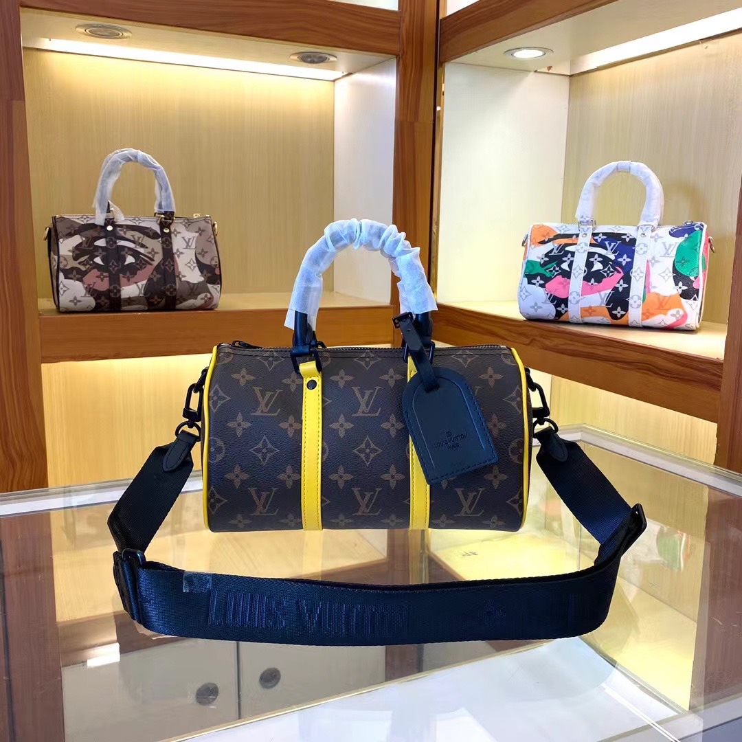 LV bag 759
